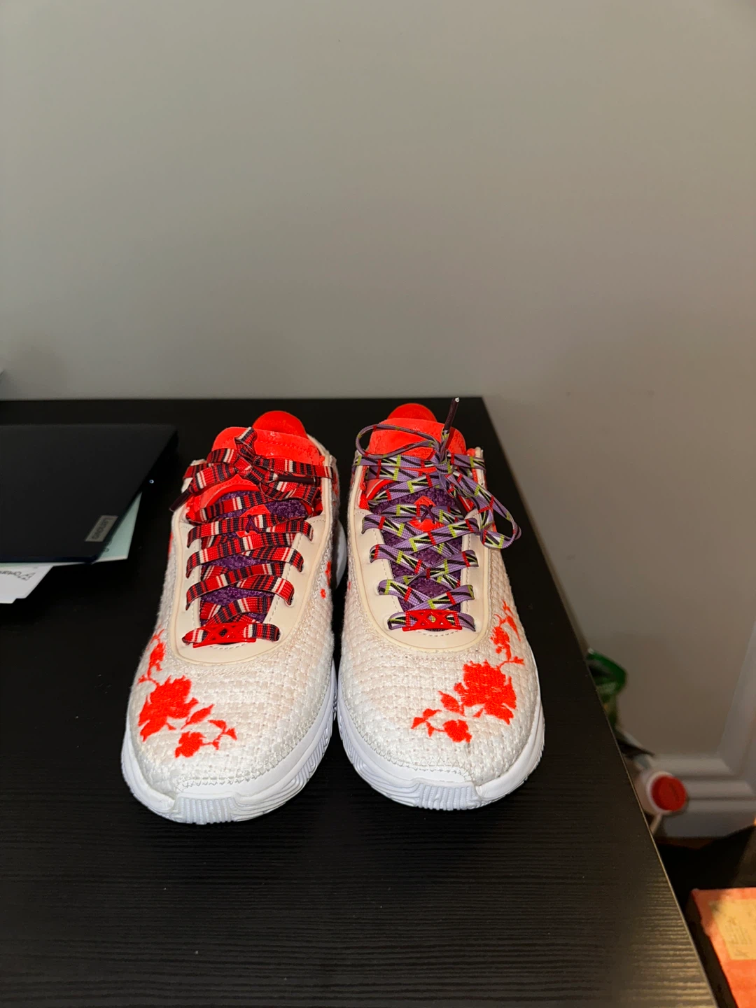 Nike Lebron 20 White Red Floral Basketball Shoes - photo 2