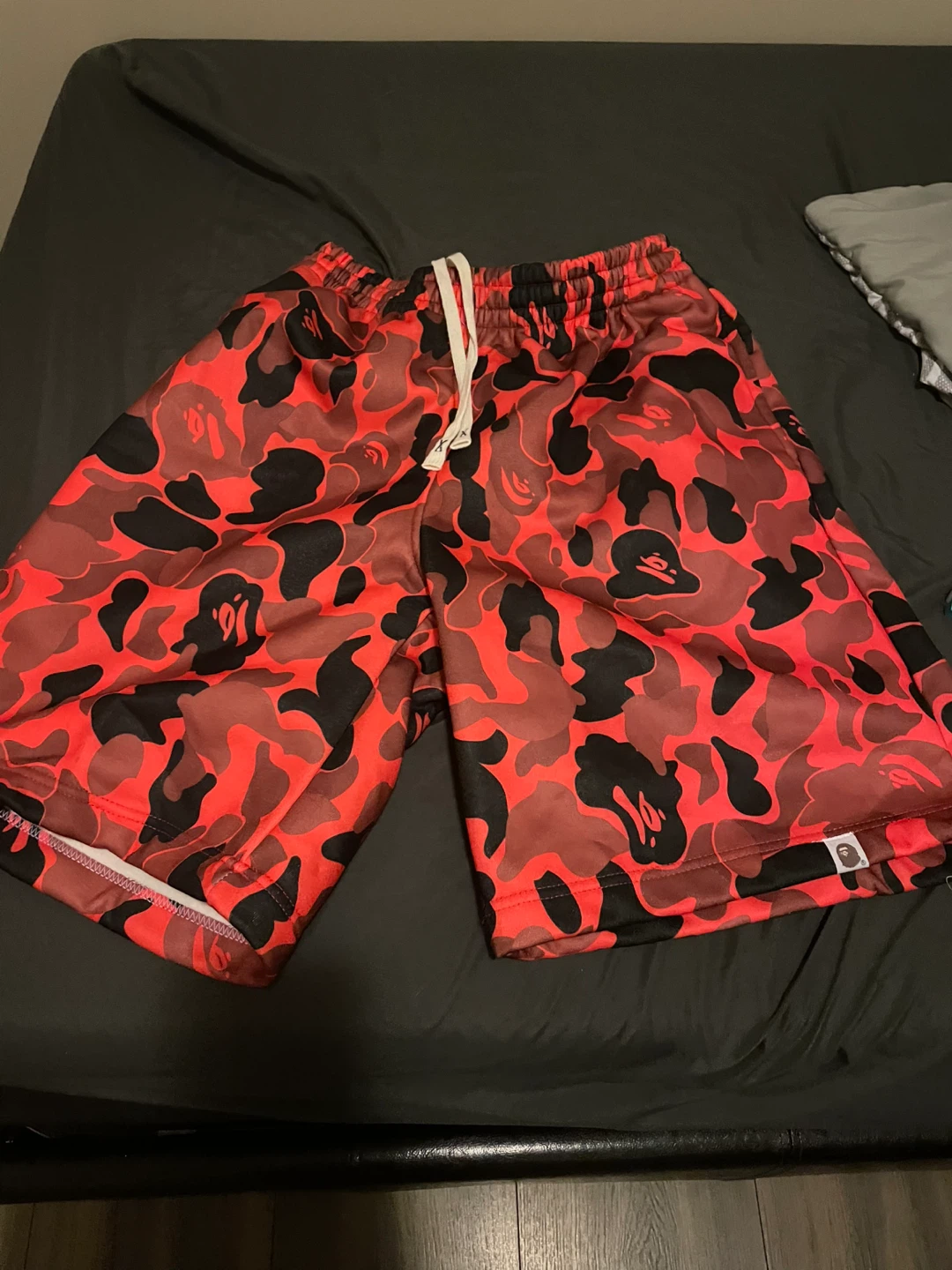 A Bathing Ape Camo Shorts Red - photo 4