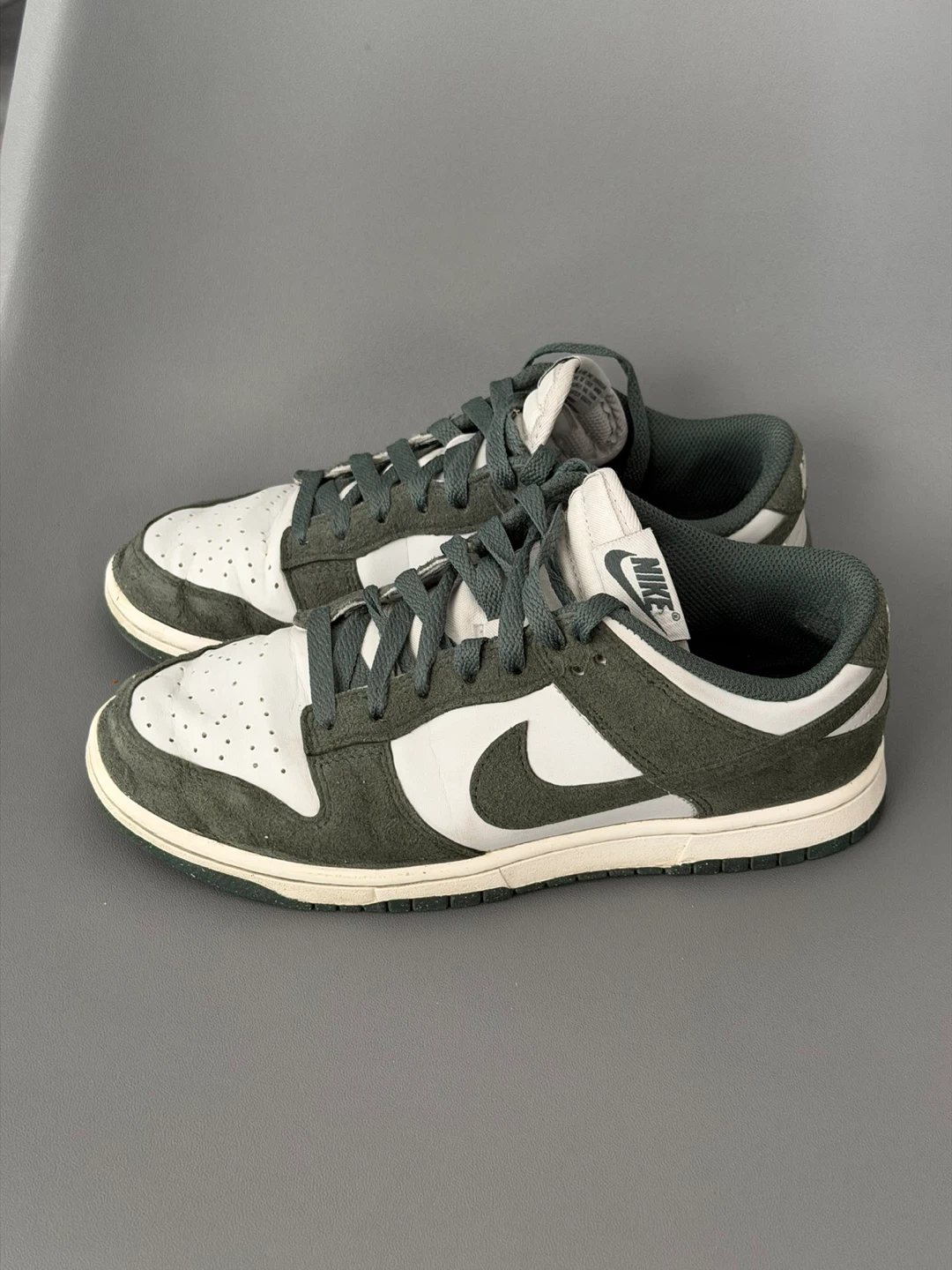 Nike Dunk Low - White/Dark Green - size 7 women