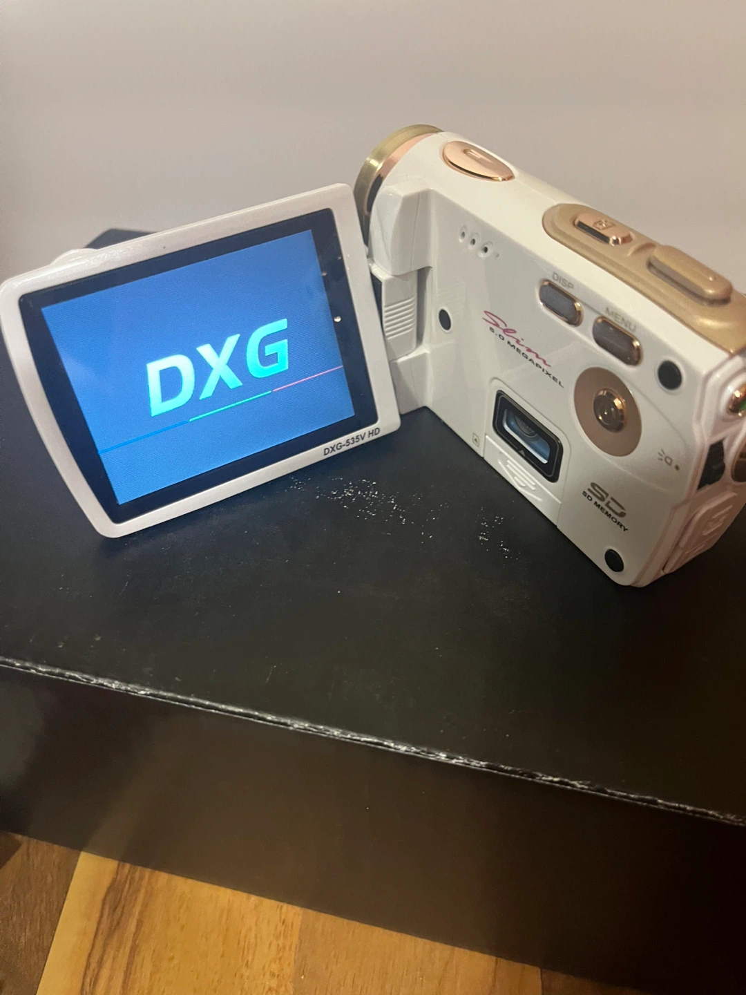 Brand new video camera - photo 2