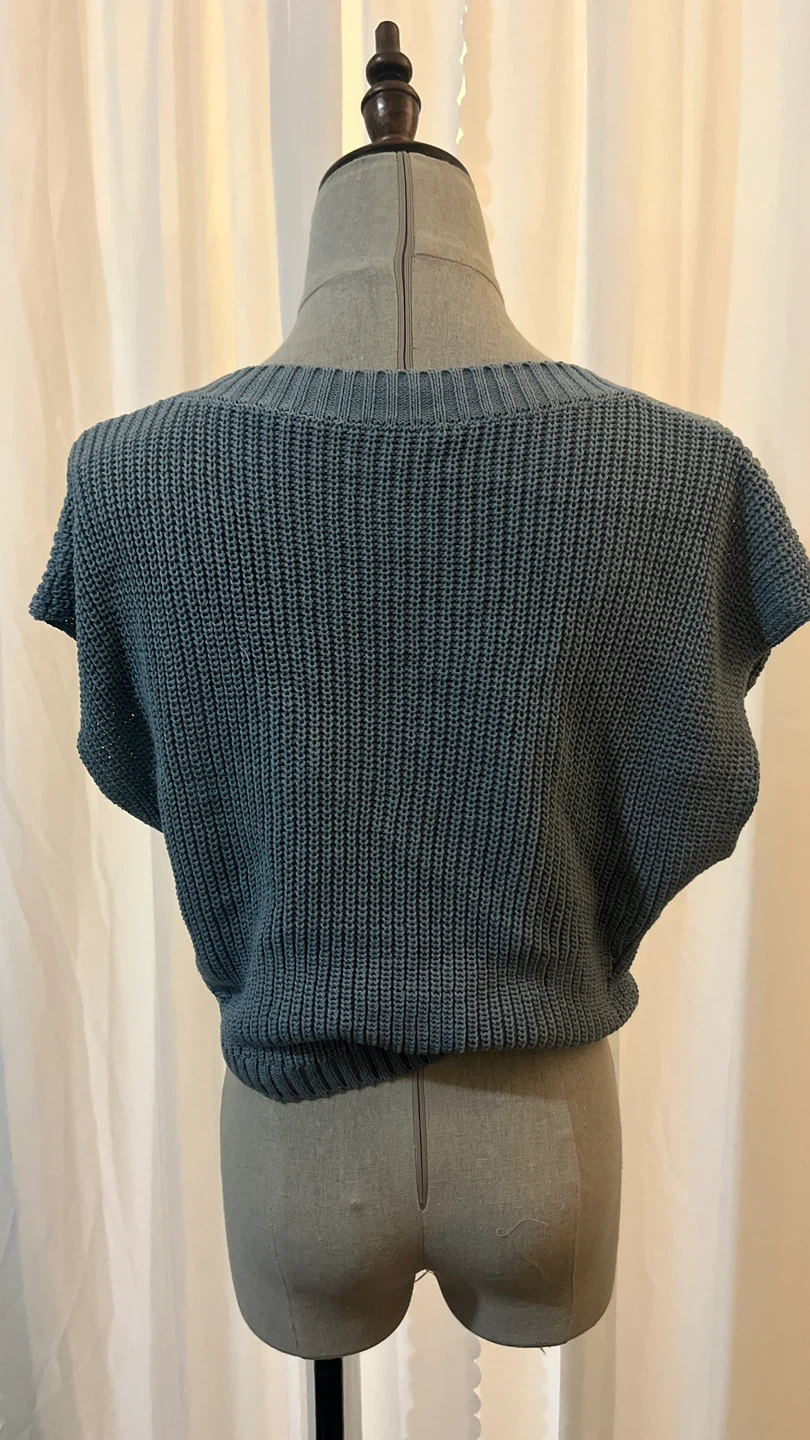 Blue V-Neck Knit Cropped Top - photo 2