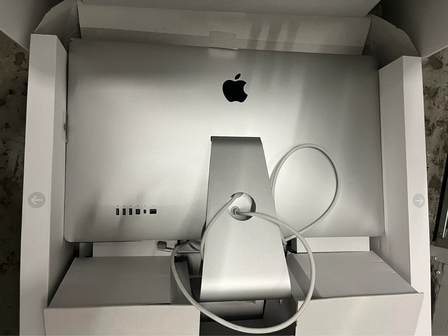 Apple Thunderbolt Display 27-inch Monitor - photo 5