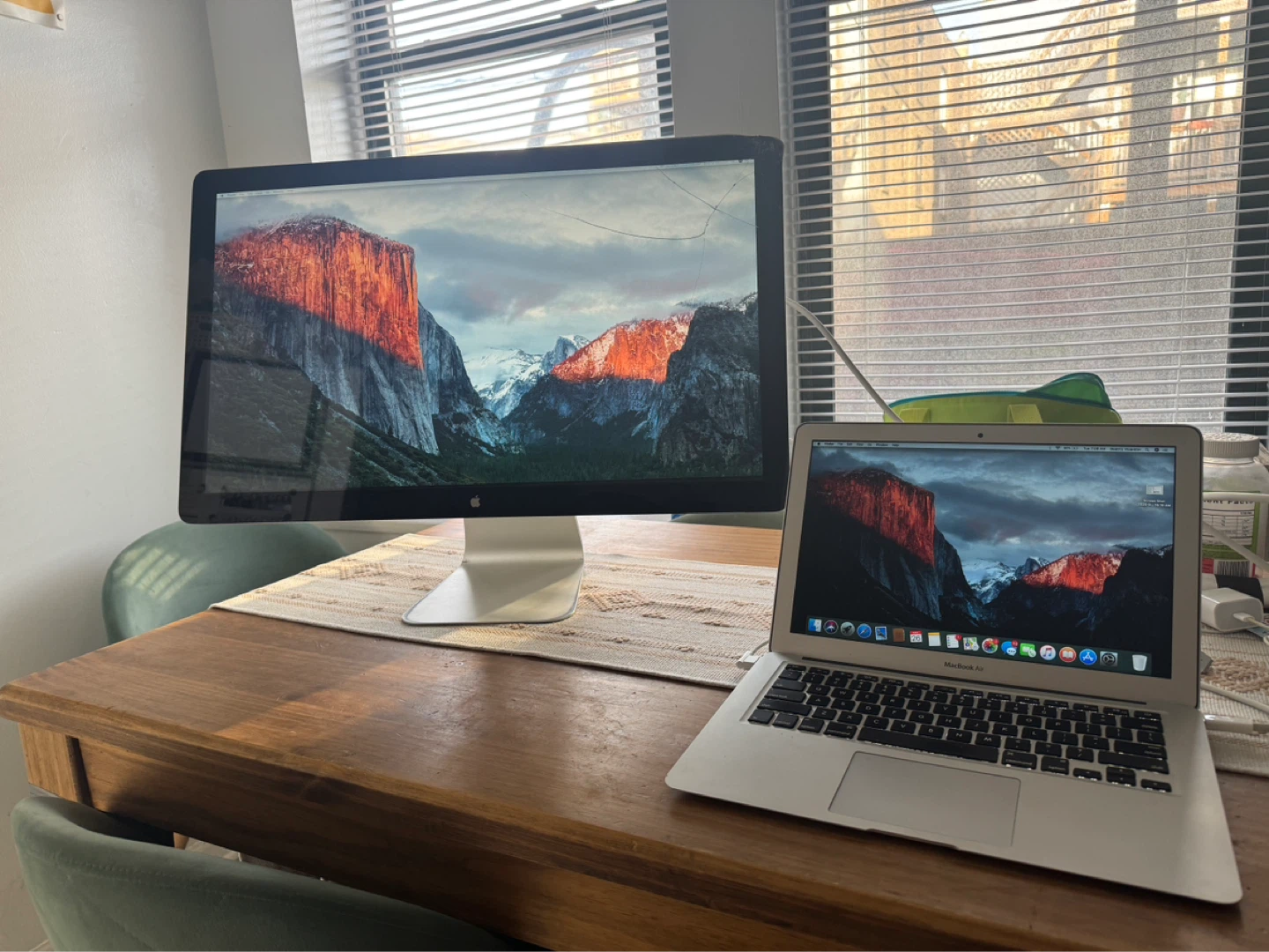 Apple Thunderbolt Display 27-inch Monitor