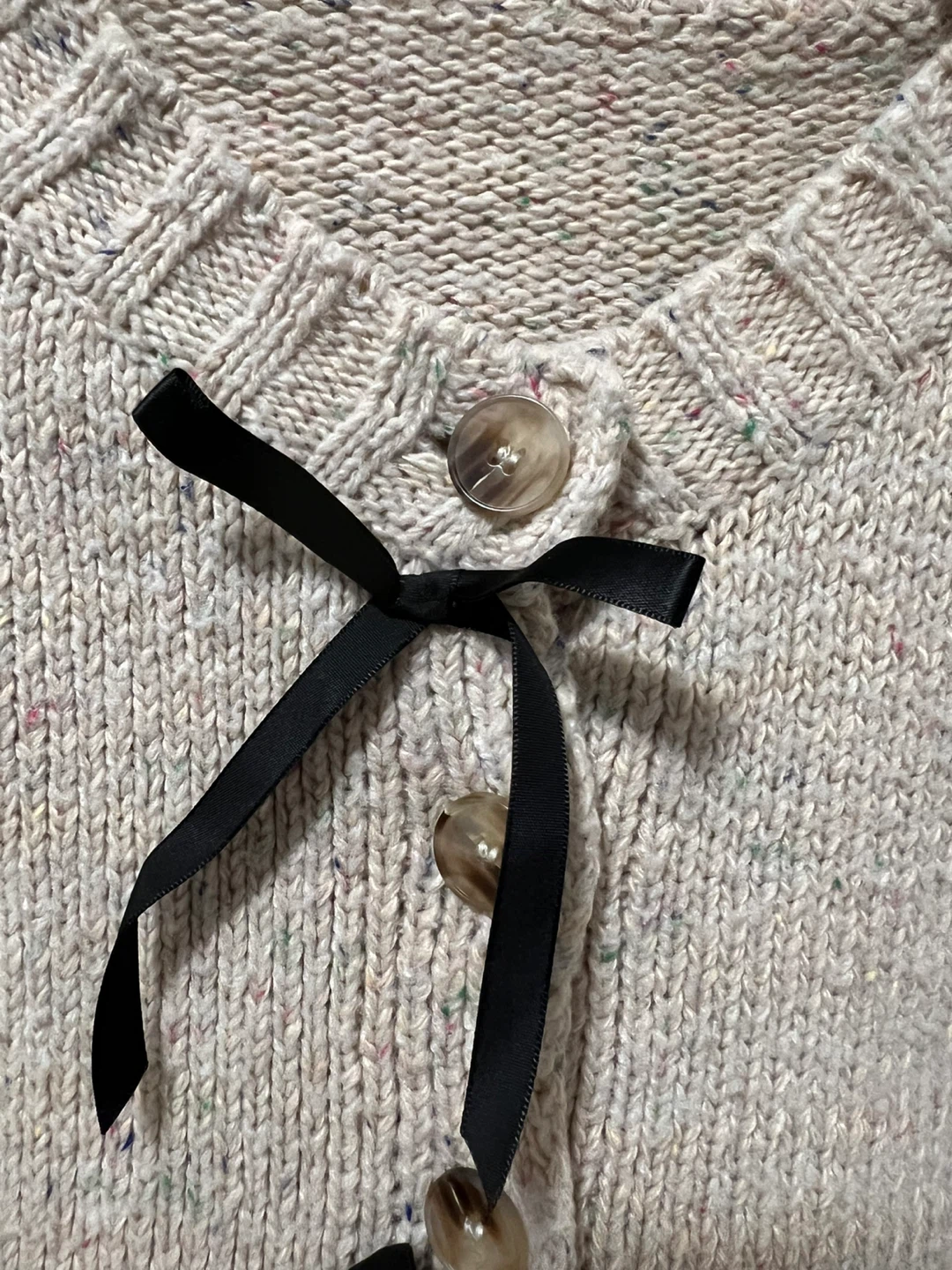 Cream knit cardigan with black ribbon detail - photo 2