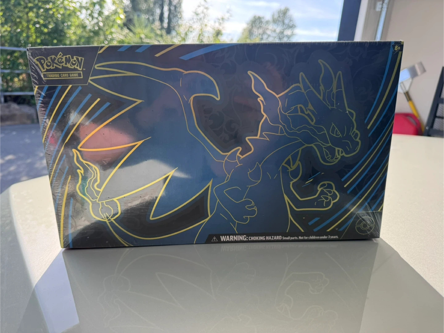 Pokemon Mega Charizard EX Ultra-Premium Collection