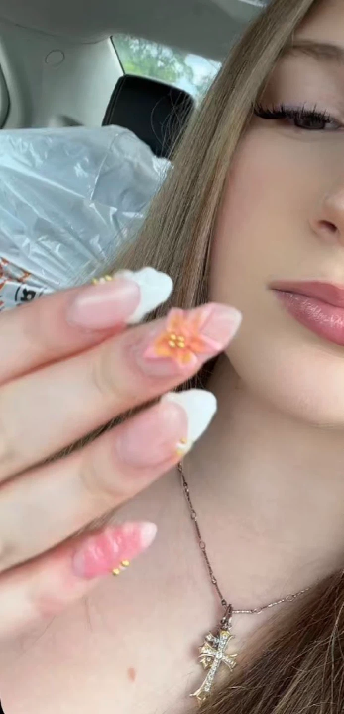 Selling press on nails custom or come in person for set - photo 4