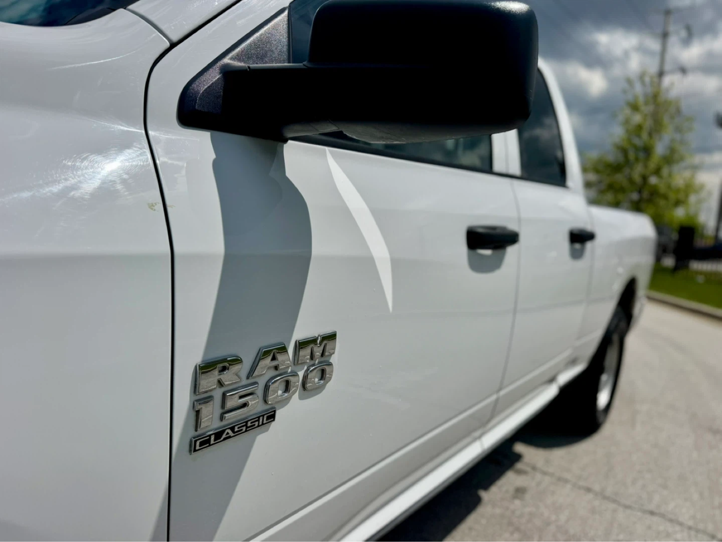 White Ram 1500 Classic Truck - photo 2