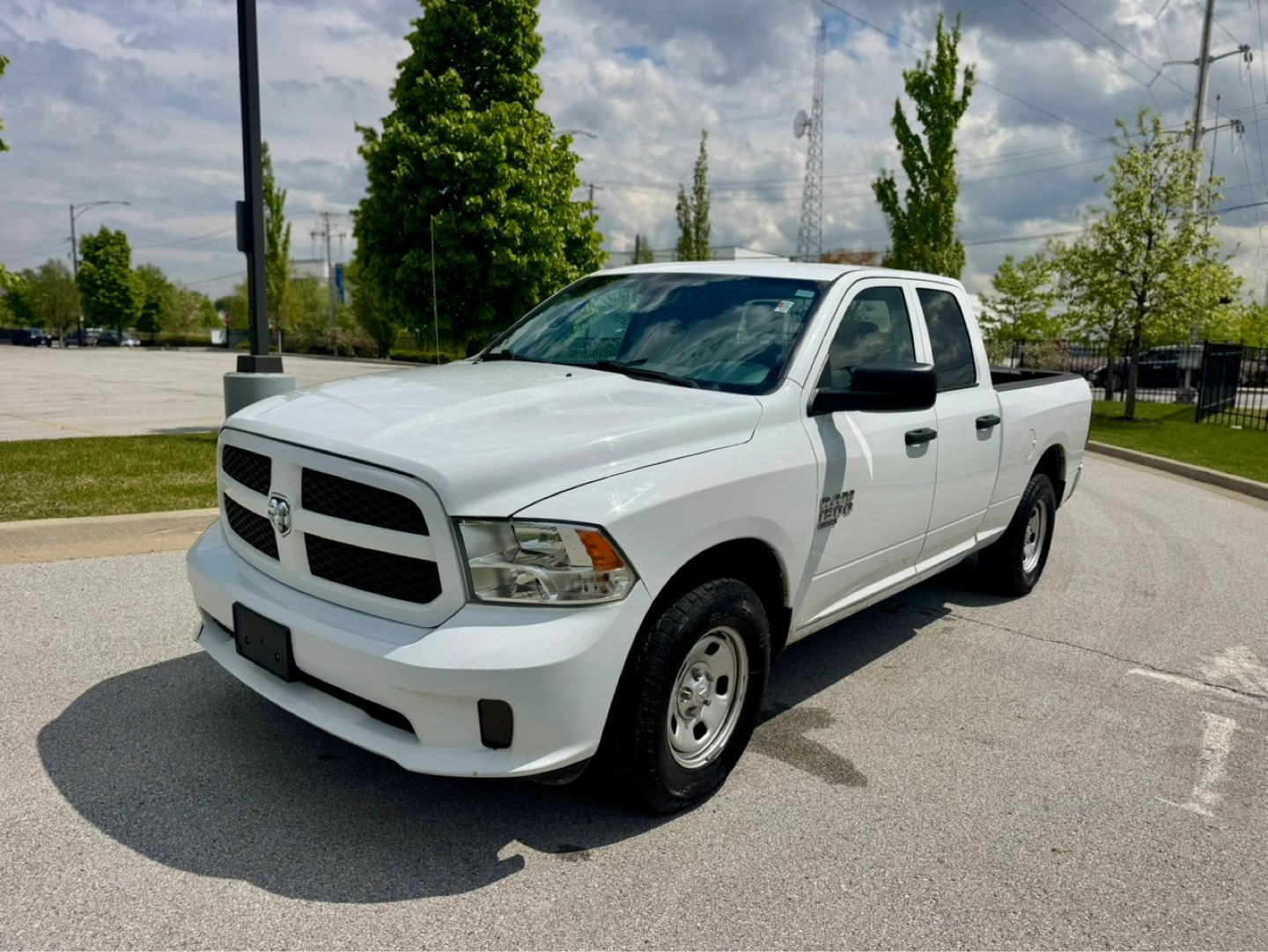 White Ram 1500 Classic Truck