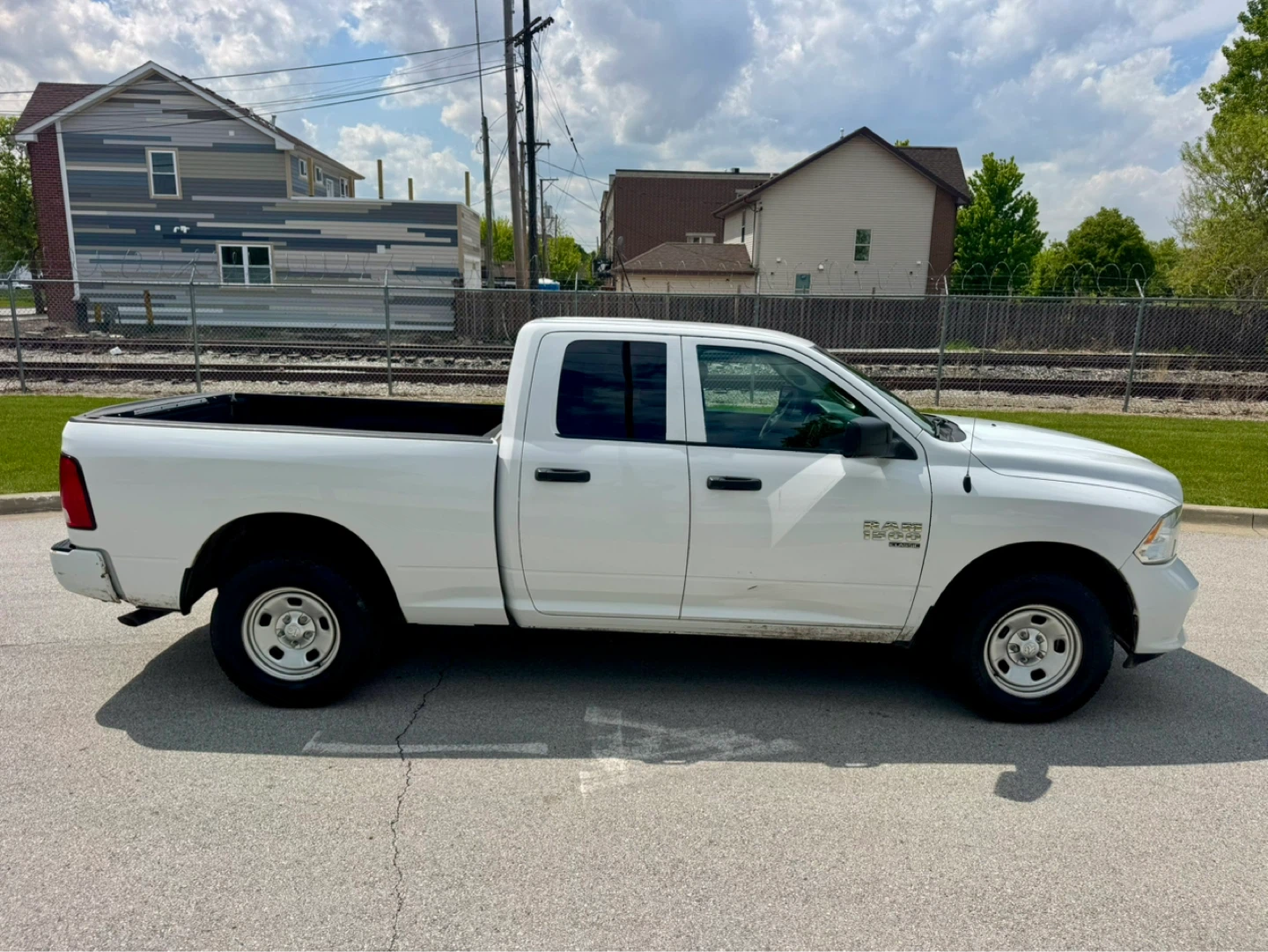 White Ram 1500 Classic Truck - photo 4