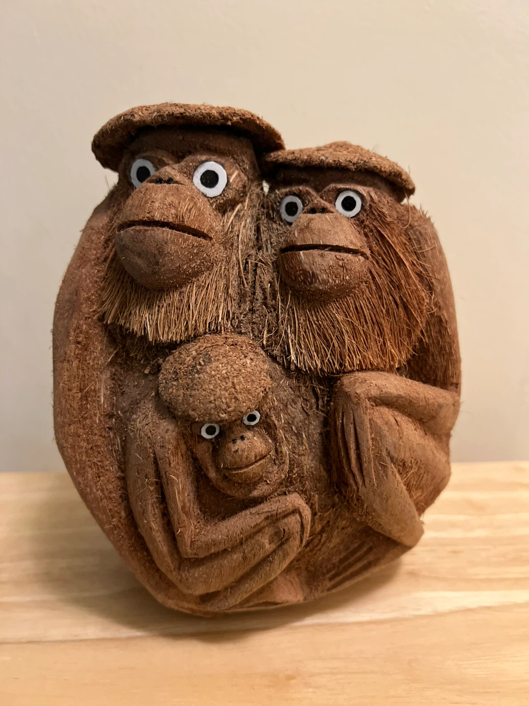 Coconut Monkey Family Figurine