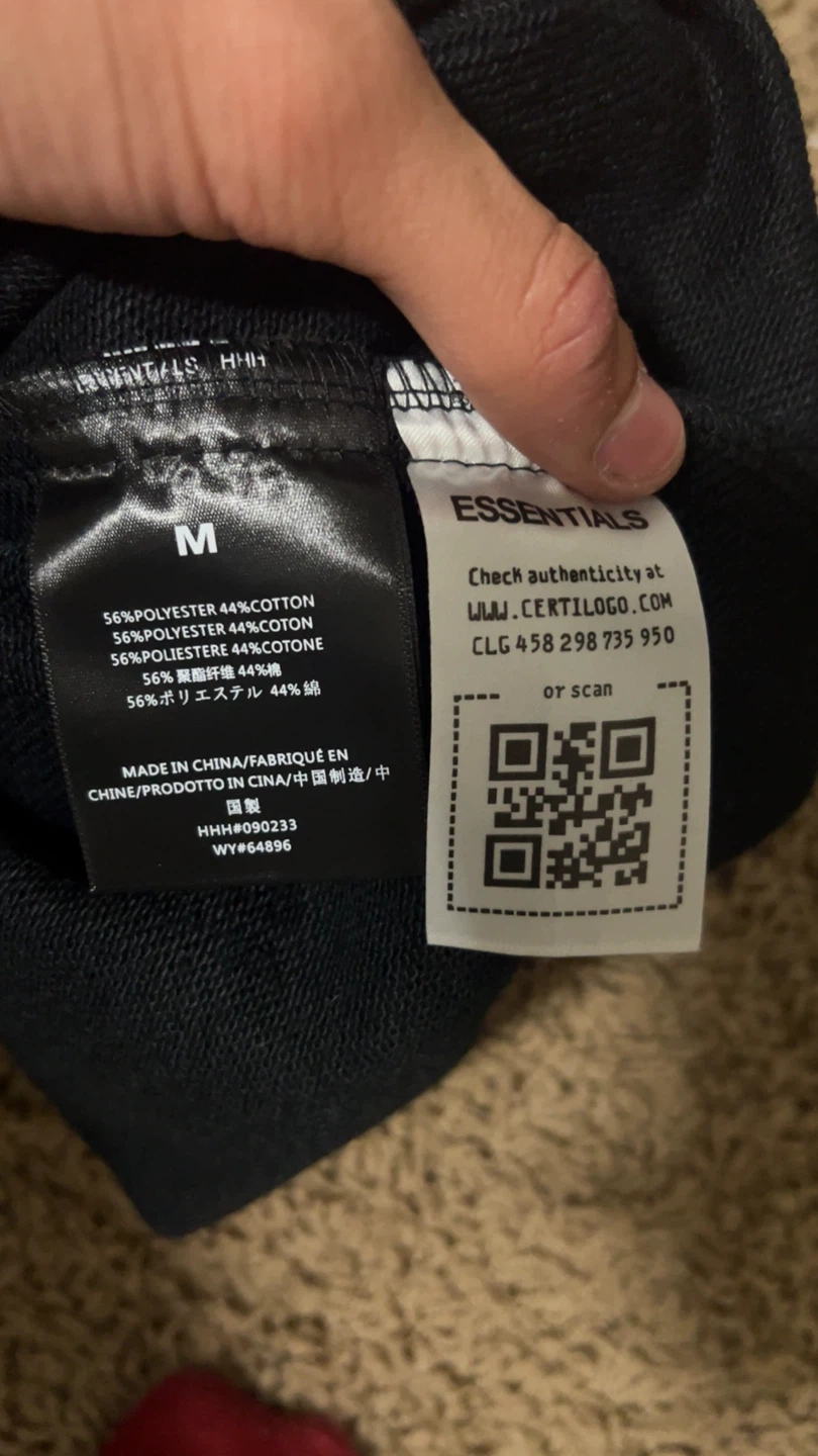 Fear of God Essentials Sweatshorts Black Size M - photo 4