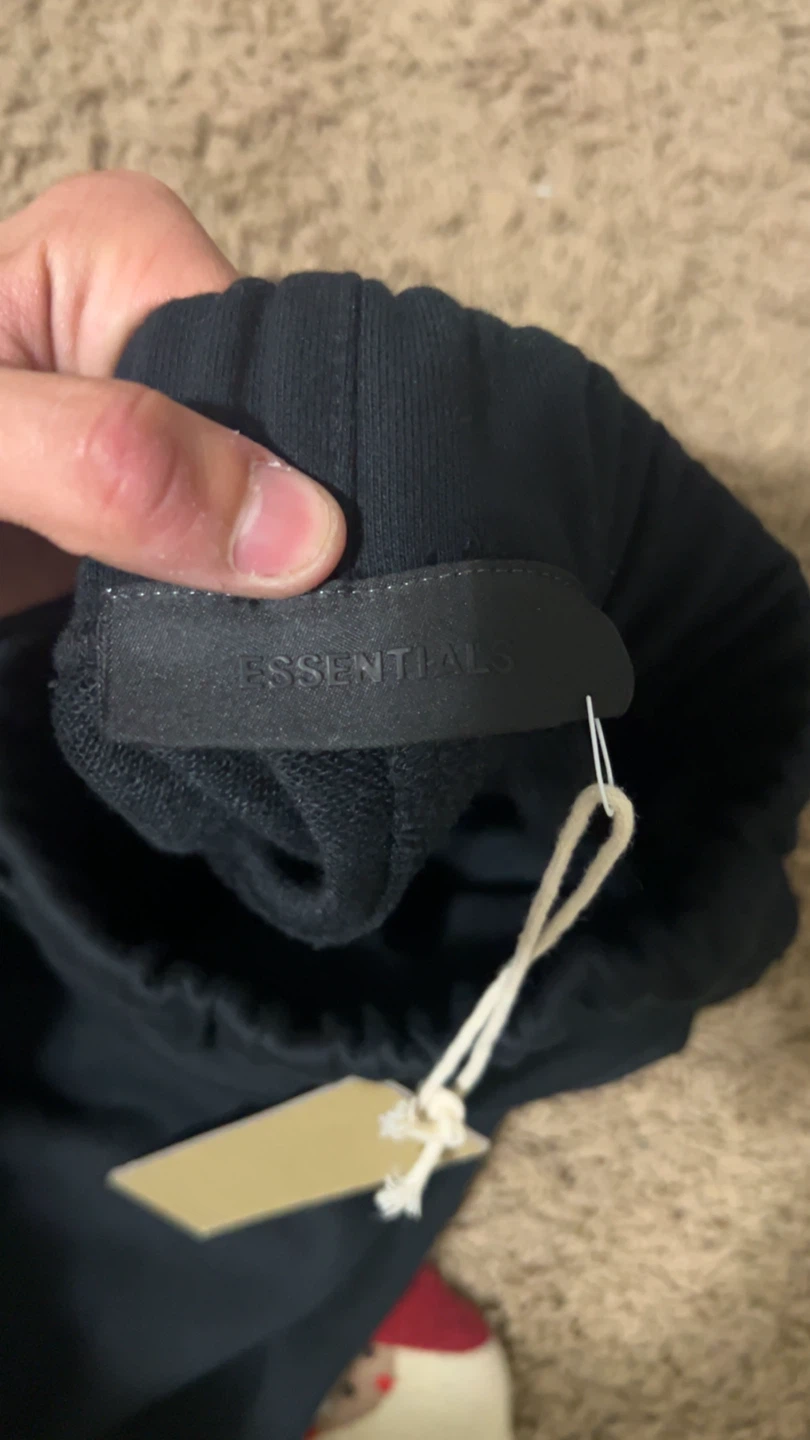 Fear of God Essentials Sweatshorts Black Size M - photo 3