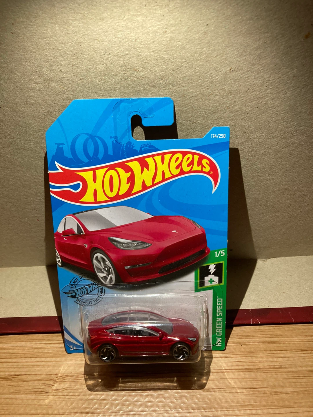 Hot Wheels / Tesla Model 3 / Red