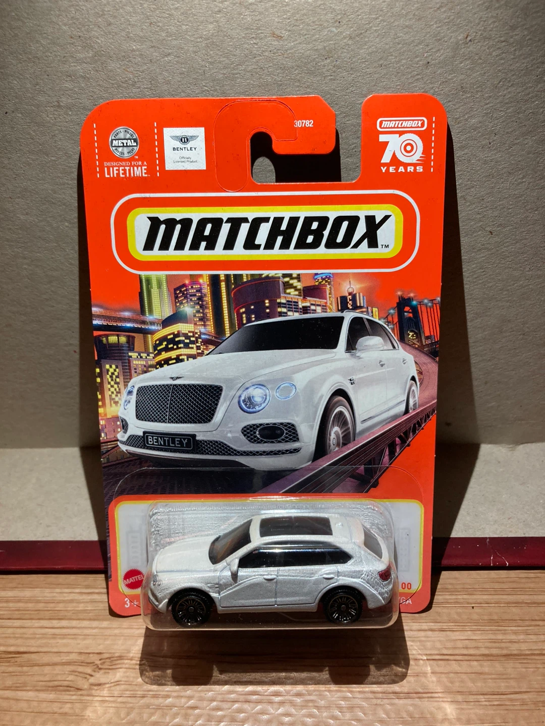 Matchbox / 18 Bentley Bentayga / White