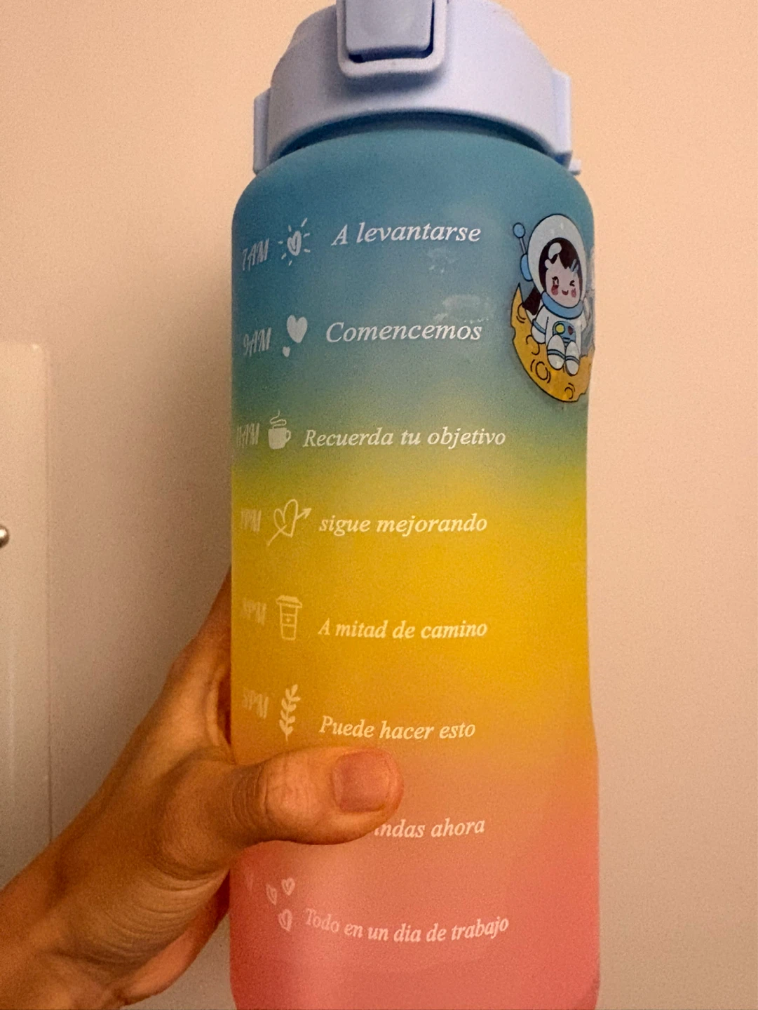 2L Water Bottle - photo 2