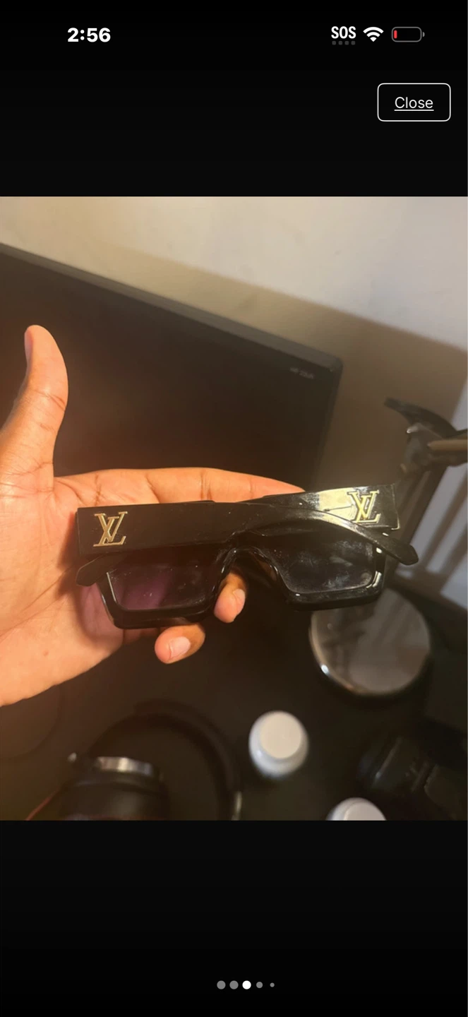 Authentic Louis Vuitton Sunglasses - photo 3