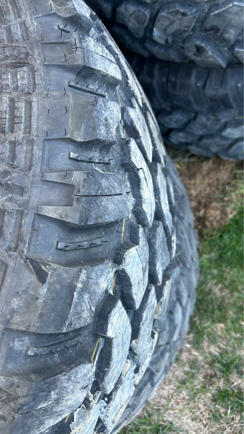 35x12.50R18 Mud Terrain