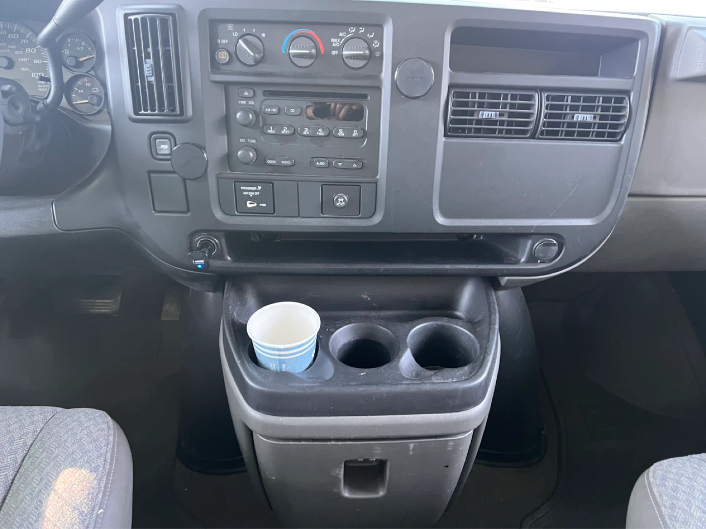 2007 Chevrolet G3500 V8 BASE - photo 5