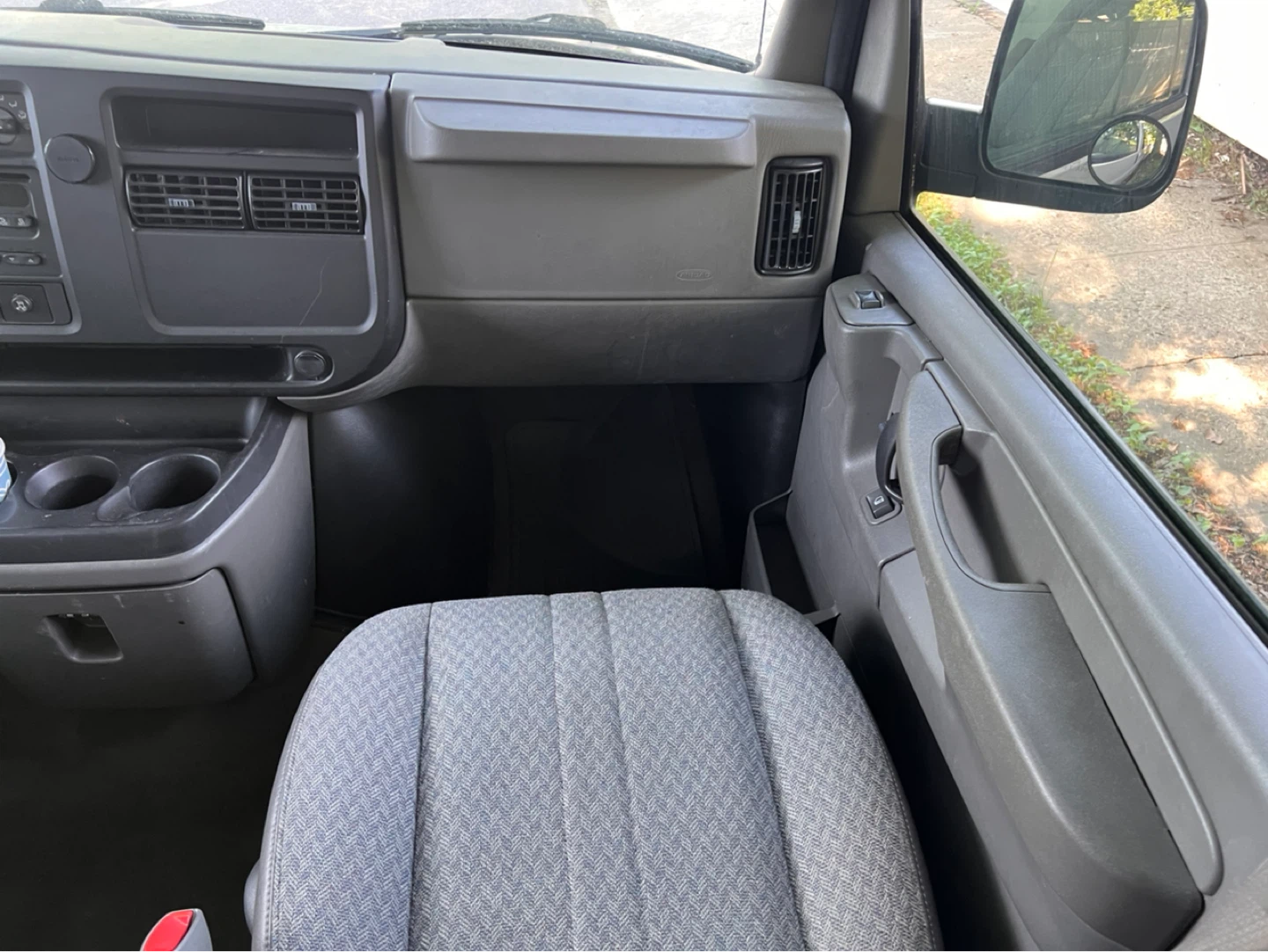 2007 Chevrolet G3500 V8 BASE - photo 4
