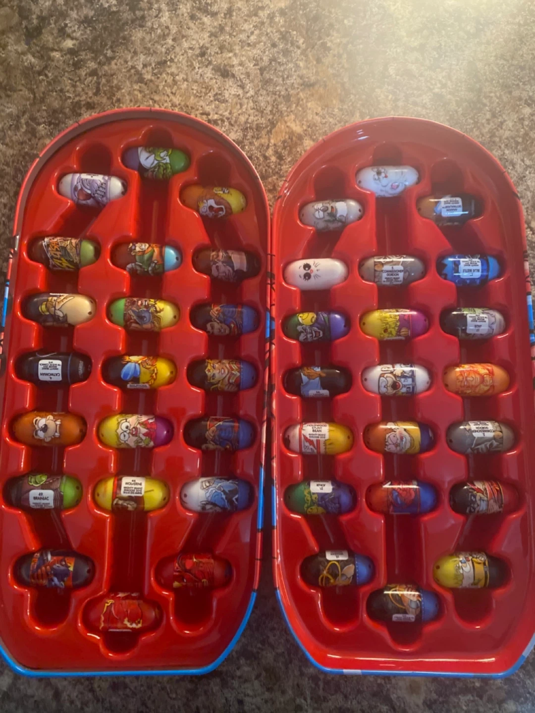 Mighty Beanz Tin with 24 Collectible Beans - photo 2