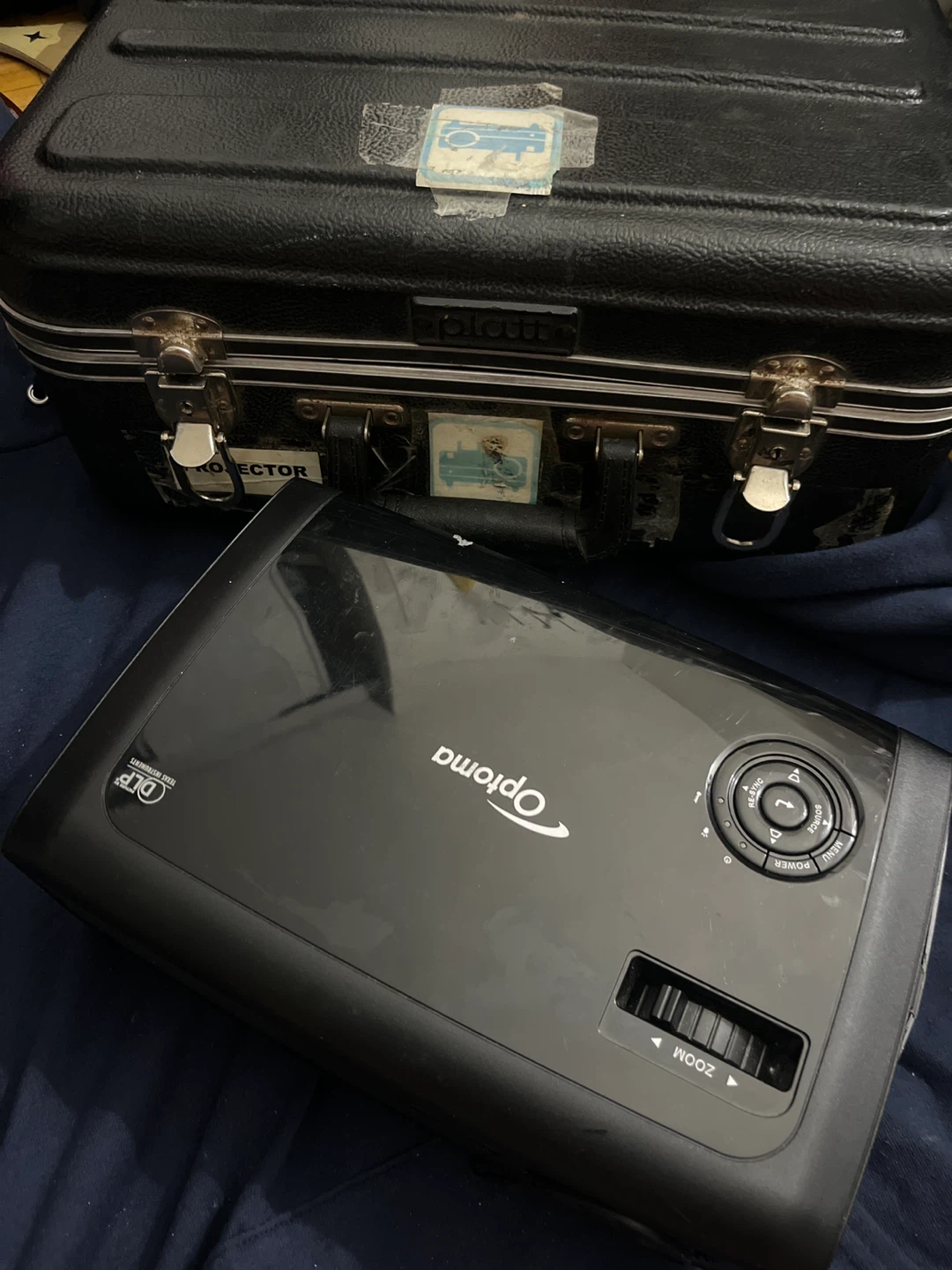Optoma ES526 DLP Projector - photo 2