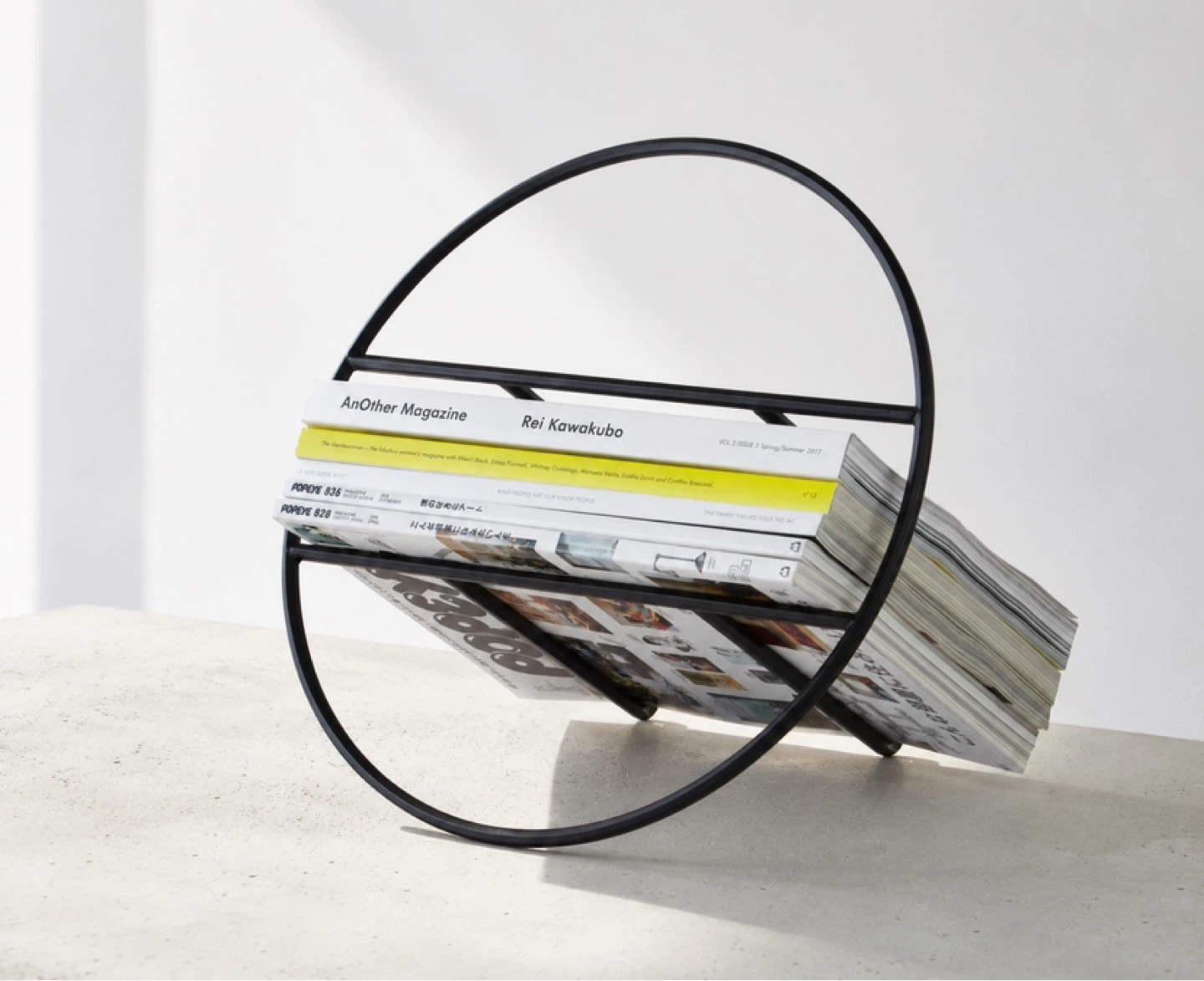 UMBRA Metal Magazine/Record Holder