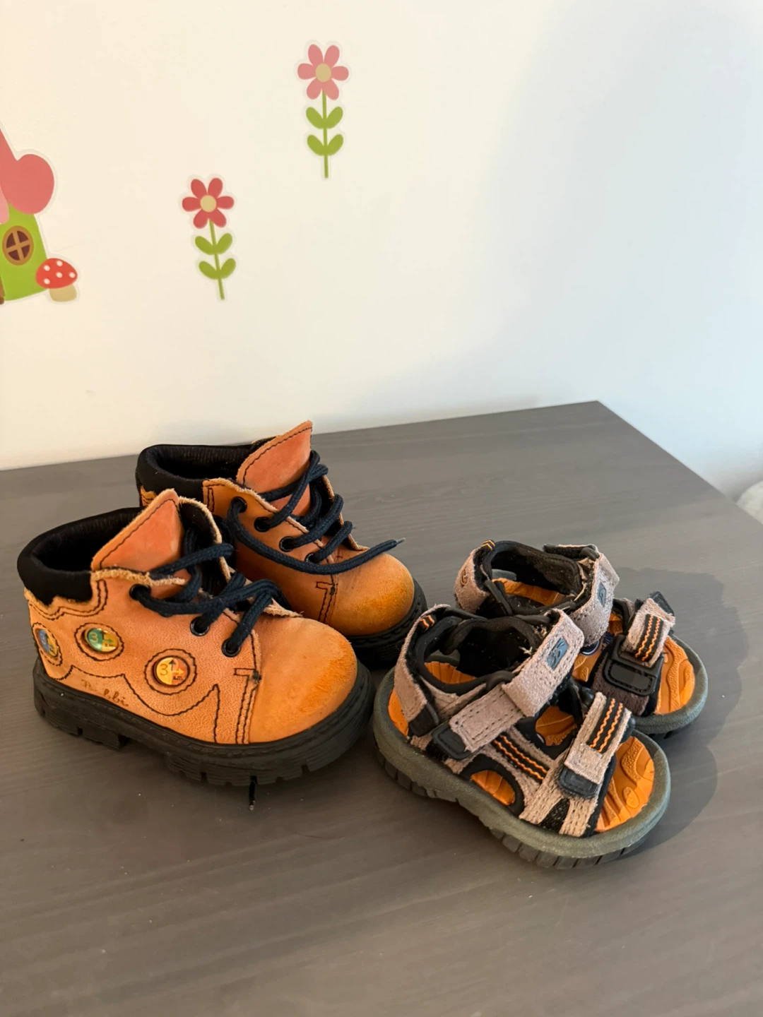 Dr. Scholl's Kids Boots & Sandals - Size 1