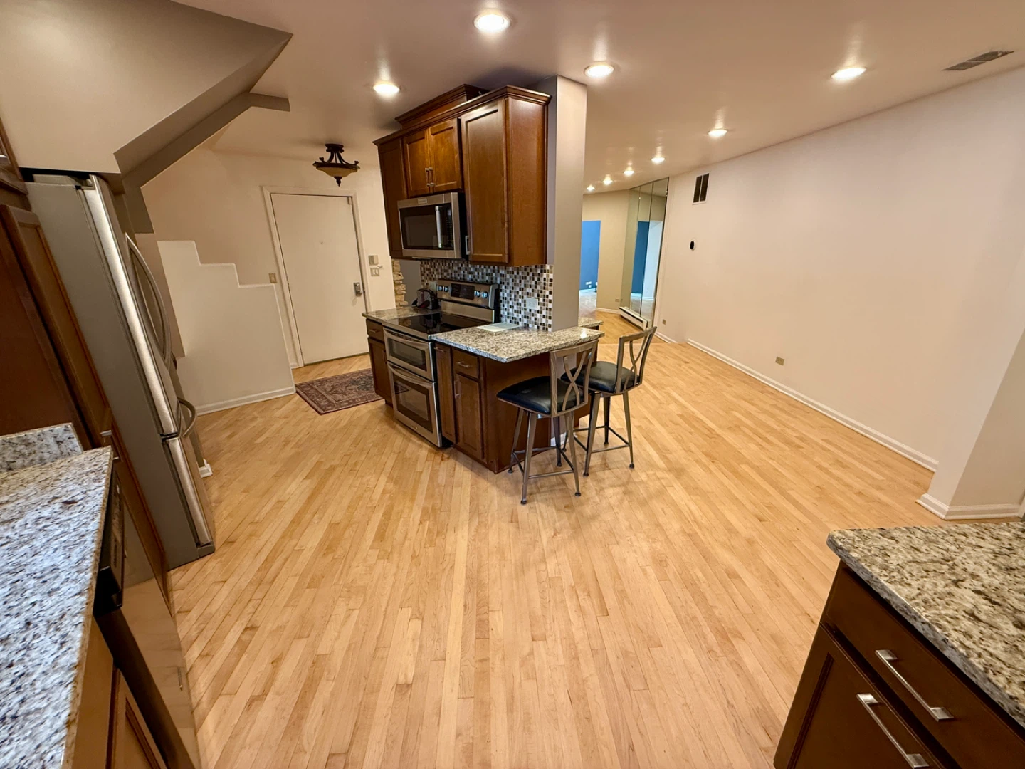 414 south Dee Rd., Park Ridge - 3bed 2.5 bath townhouse - photo 4