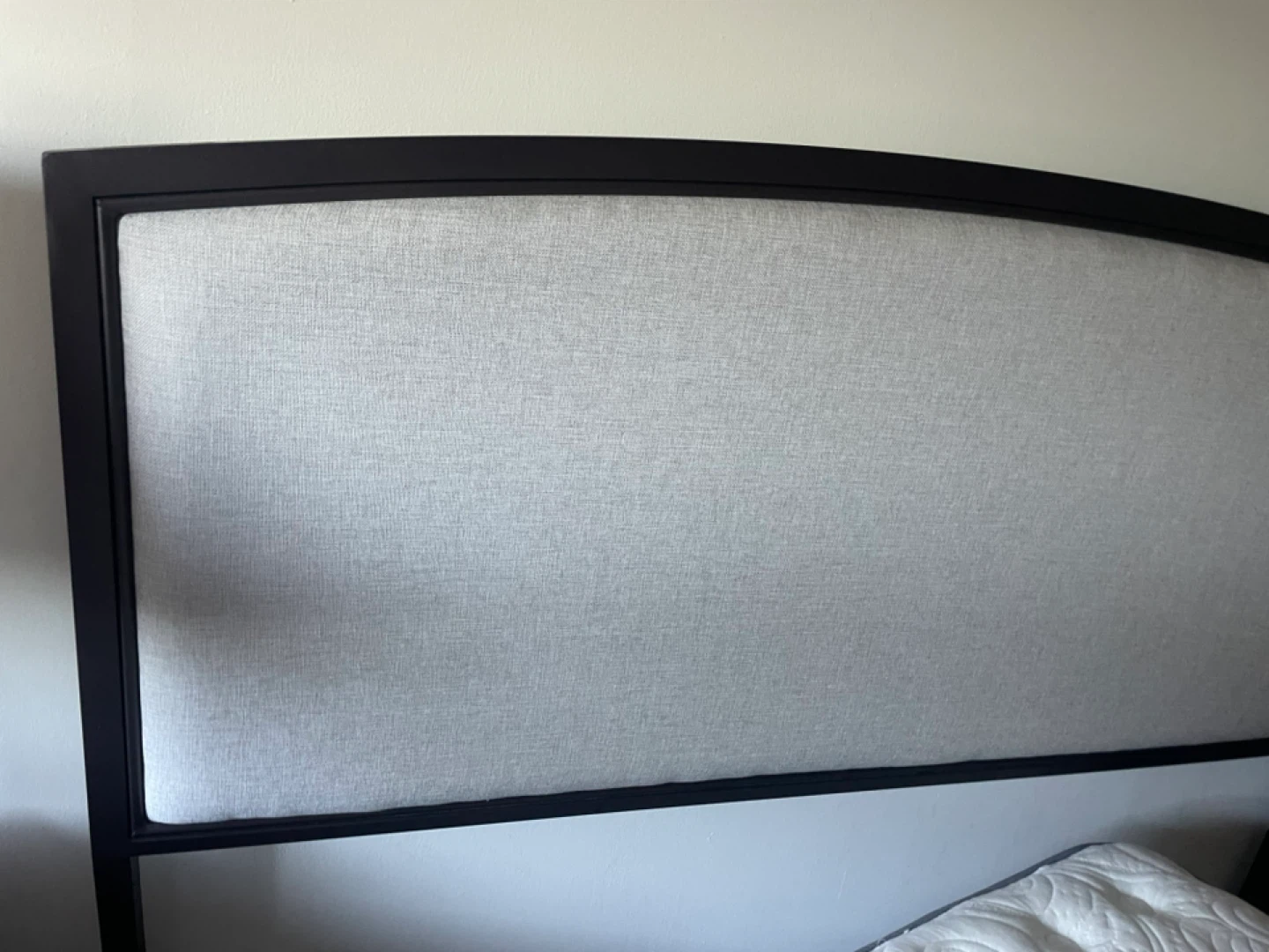 EUC Queen bed