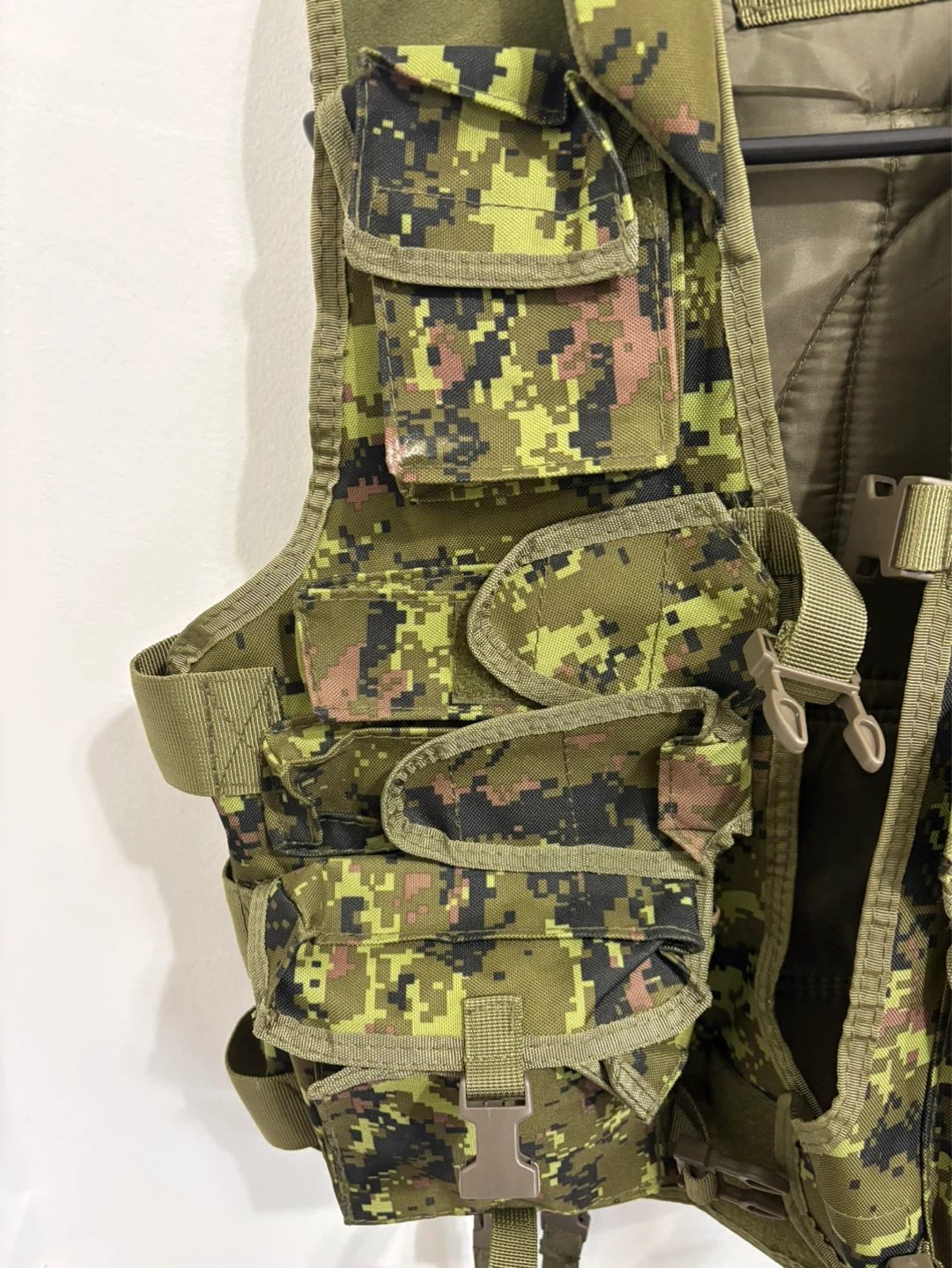 Tactical Vest with Pockets - Camo - photo 2