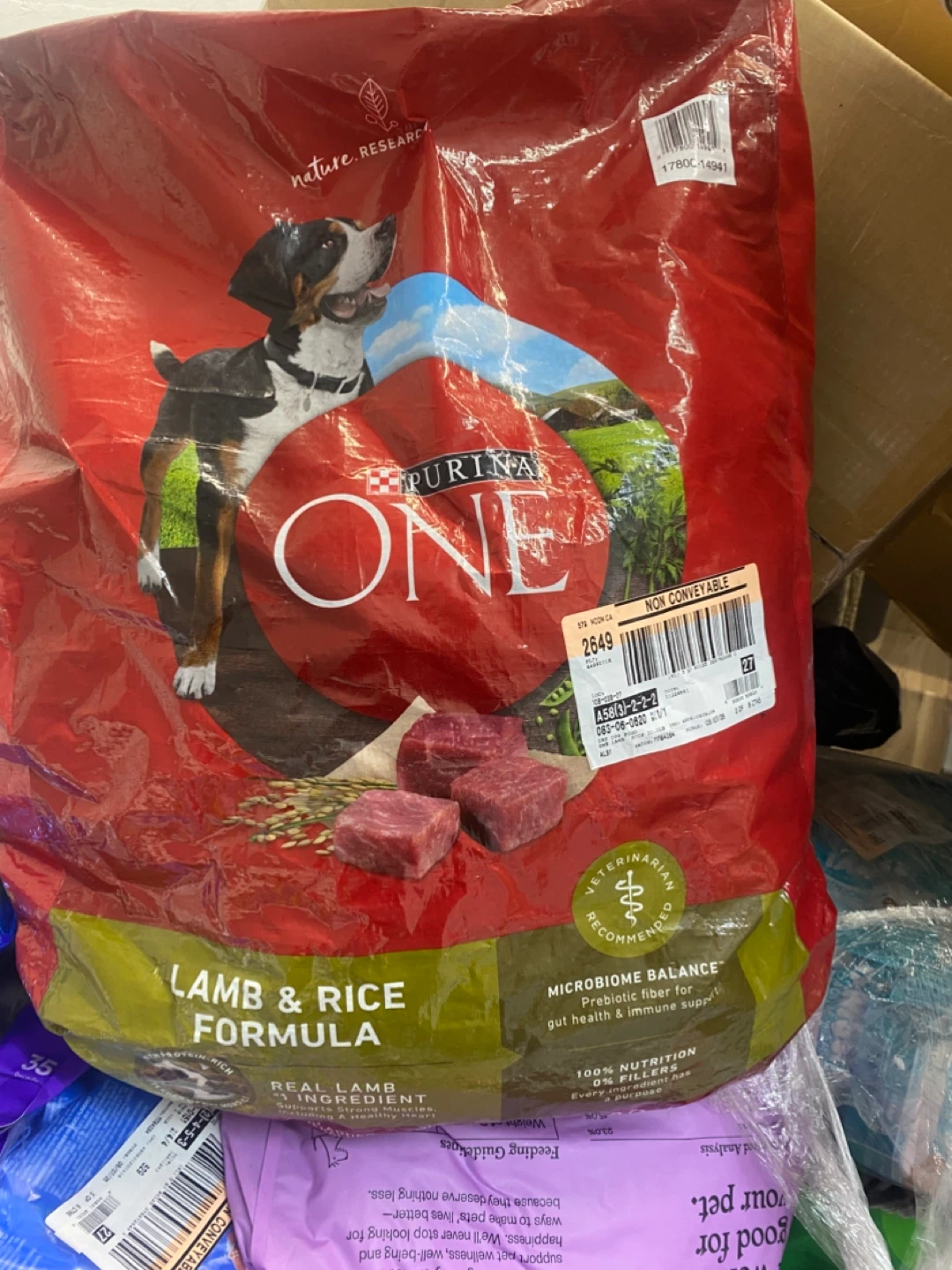 Cat dog food and manure mix boosts soil nutrition for plants now - photo 4