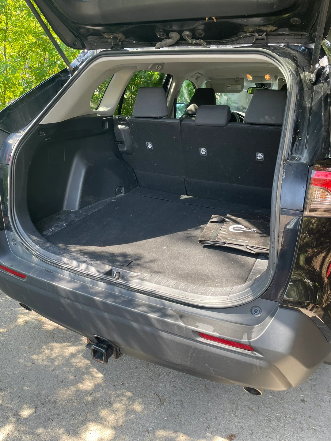 Black Toyota RAV4 SUV - photo 2