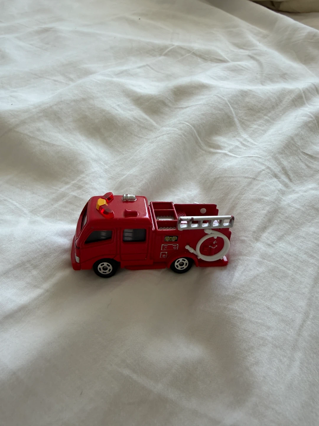 Tomica Japanese Red Fire Truck Toy - photo 2
