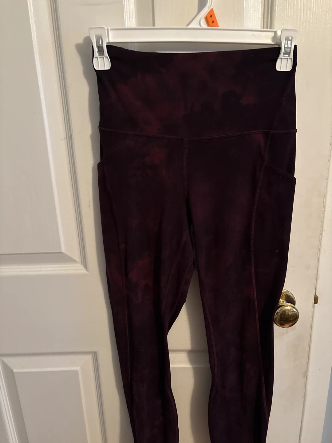 Lululemon leggings size 6 tight 25 diamond dye cassis pockets