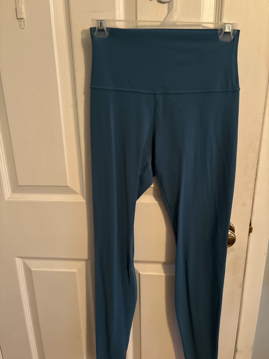 Lululemon leggings size 6 tight 28