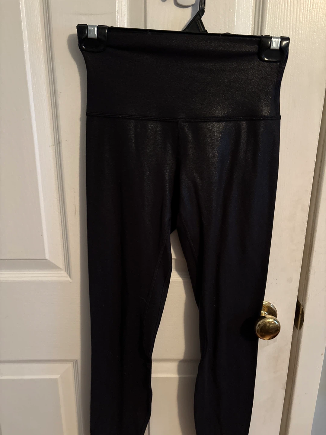 Lululemon leggings size 4 tight 25 matte black foil