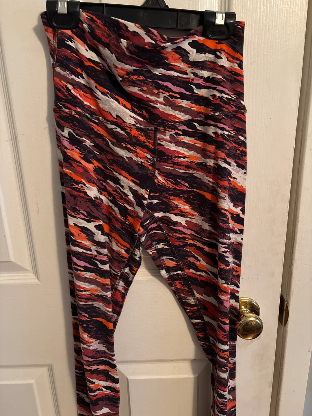 Lululemon leggings size 6 tight 25 tiger tide smoky red multi