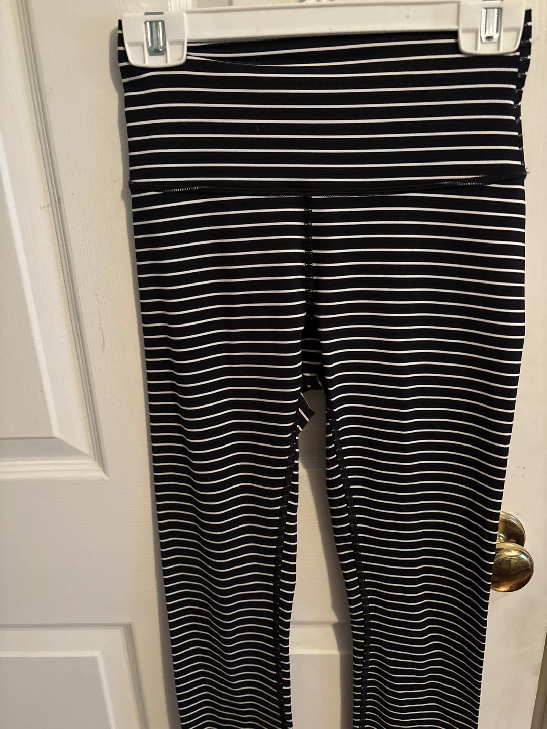 Lululemon leggings size 4 tight 28 parallel stripe black white