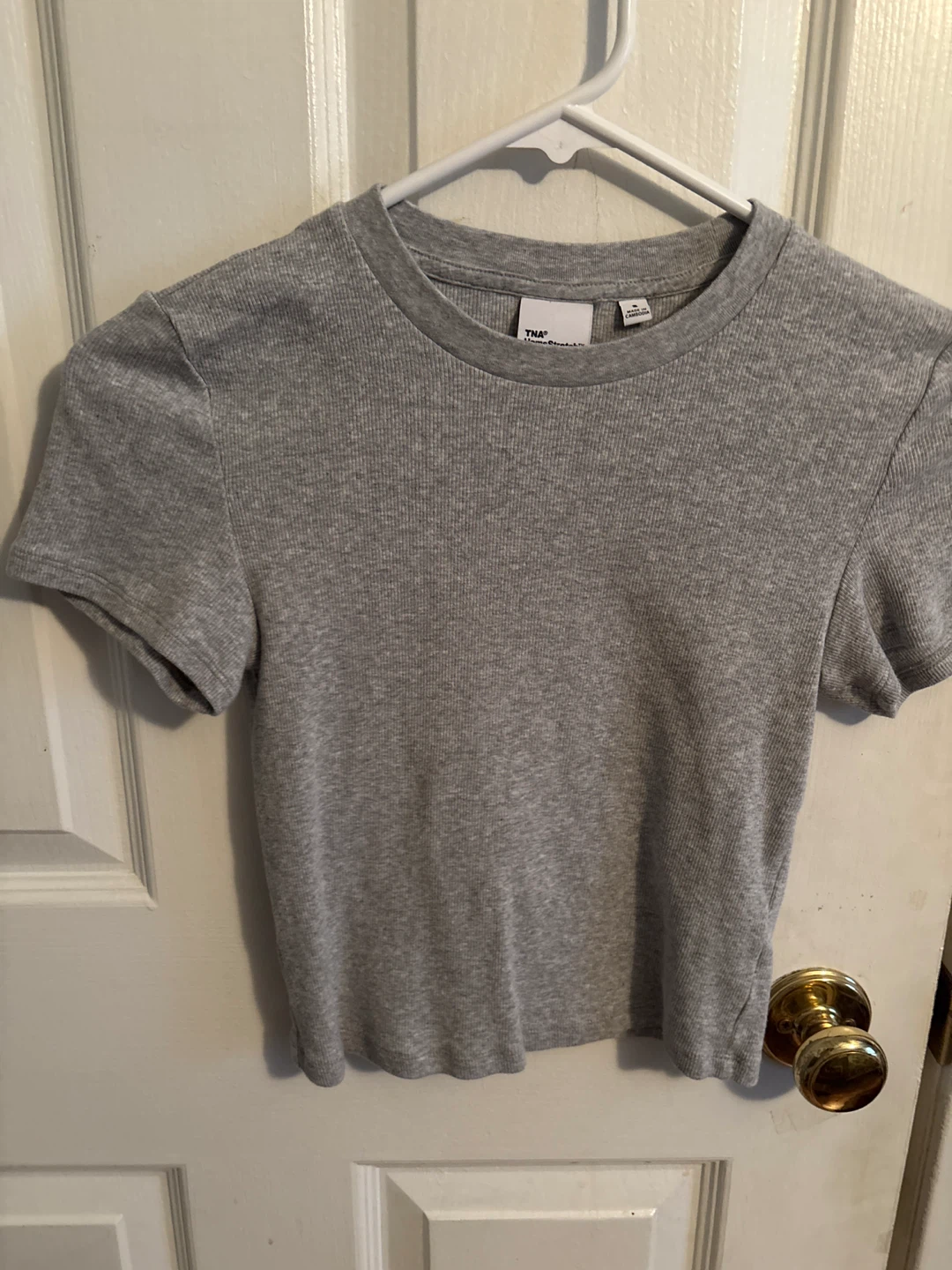 Woman TNA homestretch T-shirt, size small cropped