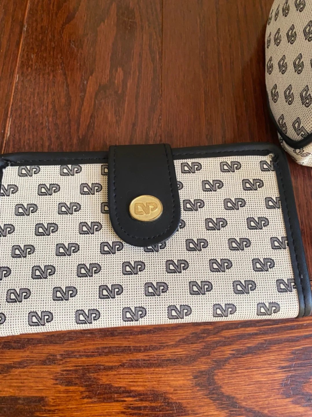 Vintage "DVP" Monogrammed Handbag and Wallet Set - photo 2