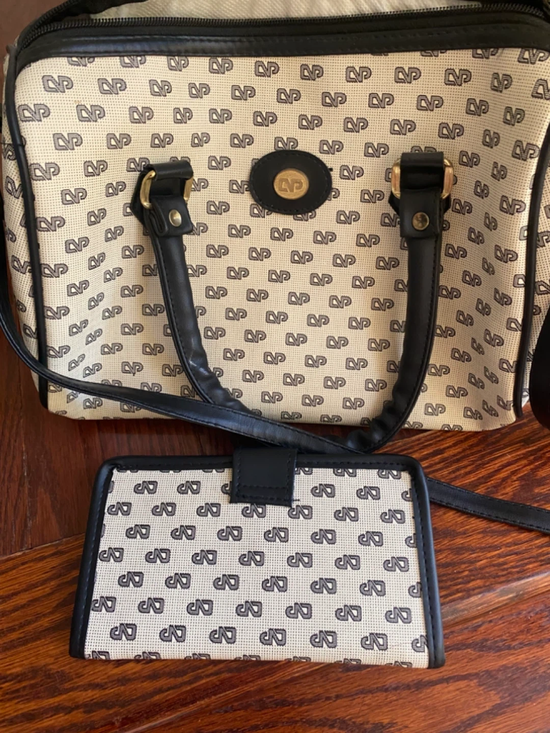 Vintage "DVP" Monogrammed Handbag and Wallet Set - photo 5