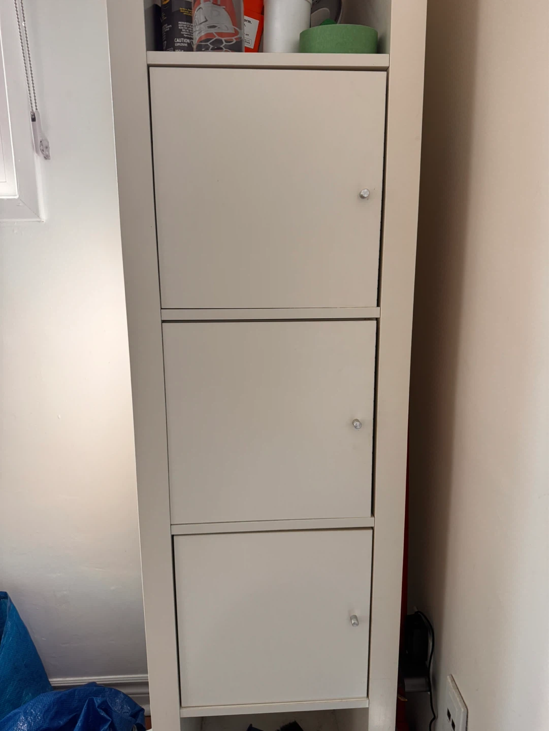 White IKEA Kallax 5x1 Shelf and 3 doors - photo 2