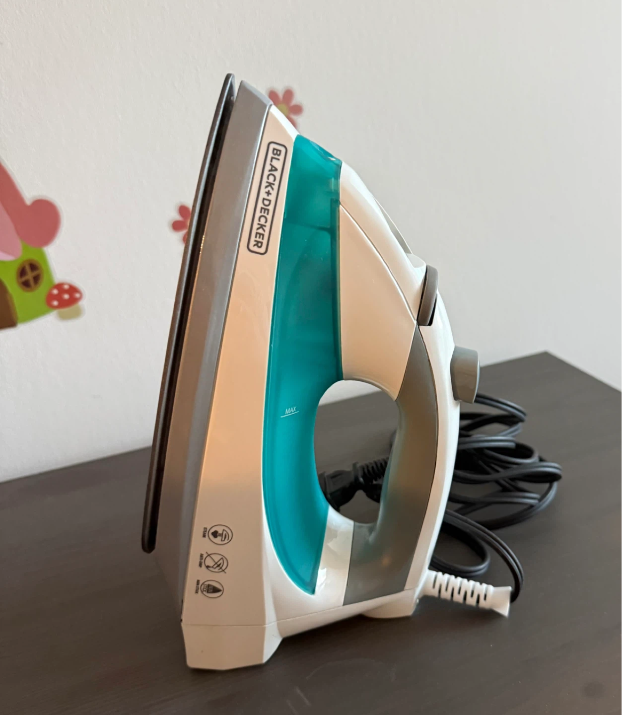 BLACK+DECKER Steam Iron