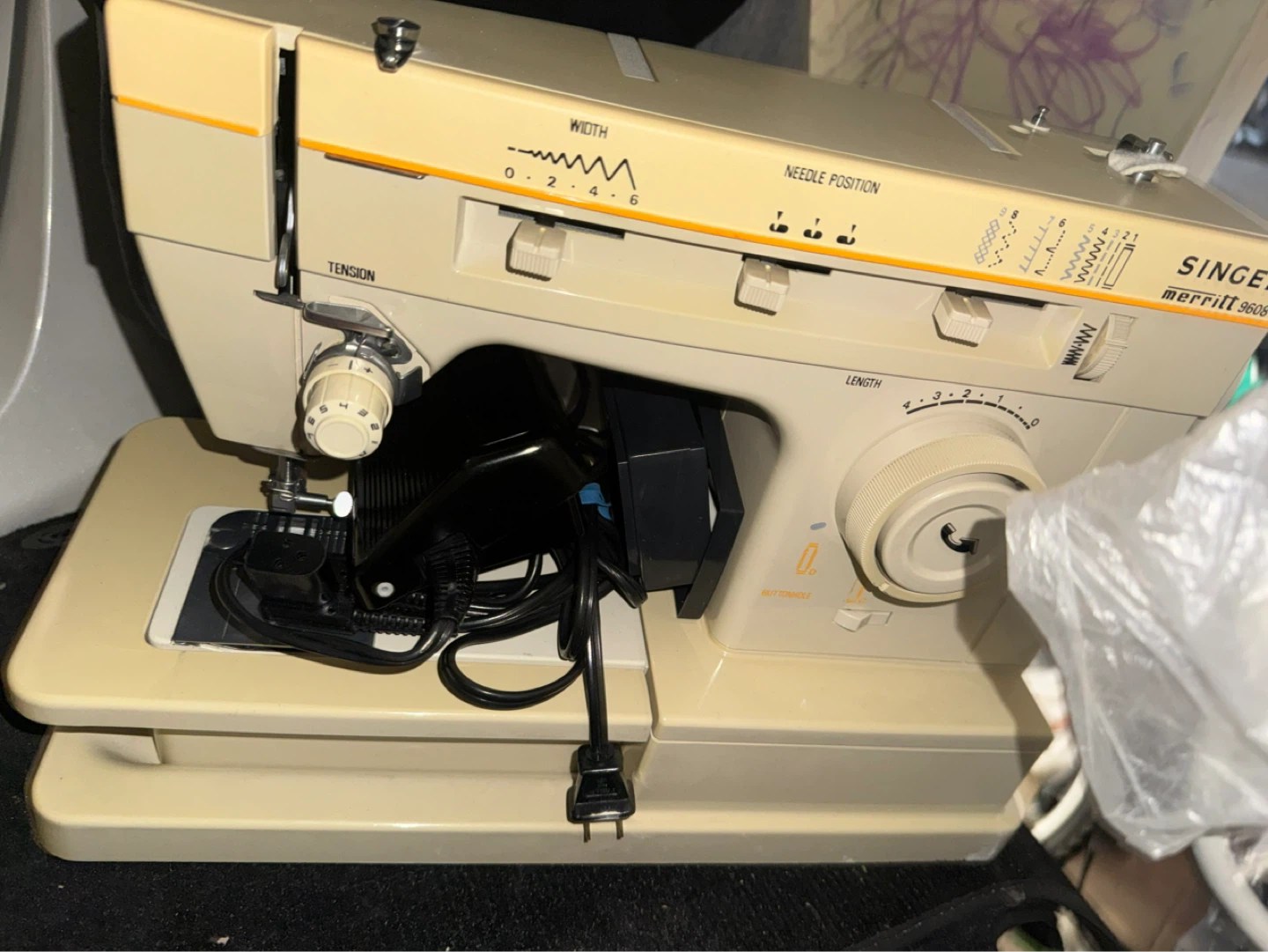 Singer Merritt 360k Sewing Machine - photo 3