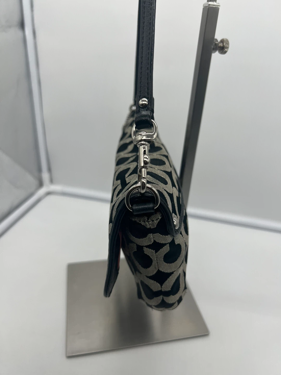 COACH Kristin Op Art Signature Black Gray Large Wristlet Pouch - photo 3