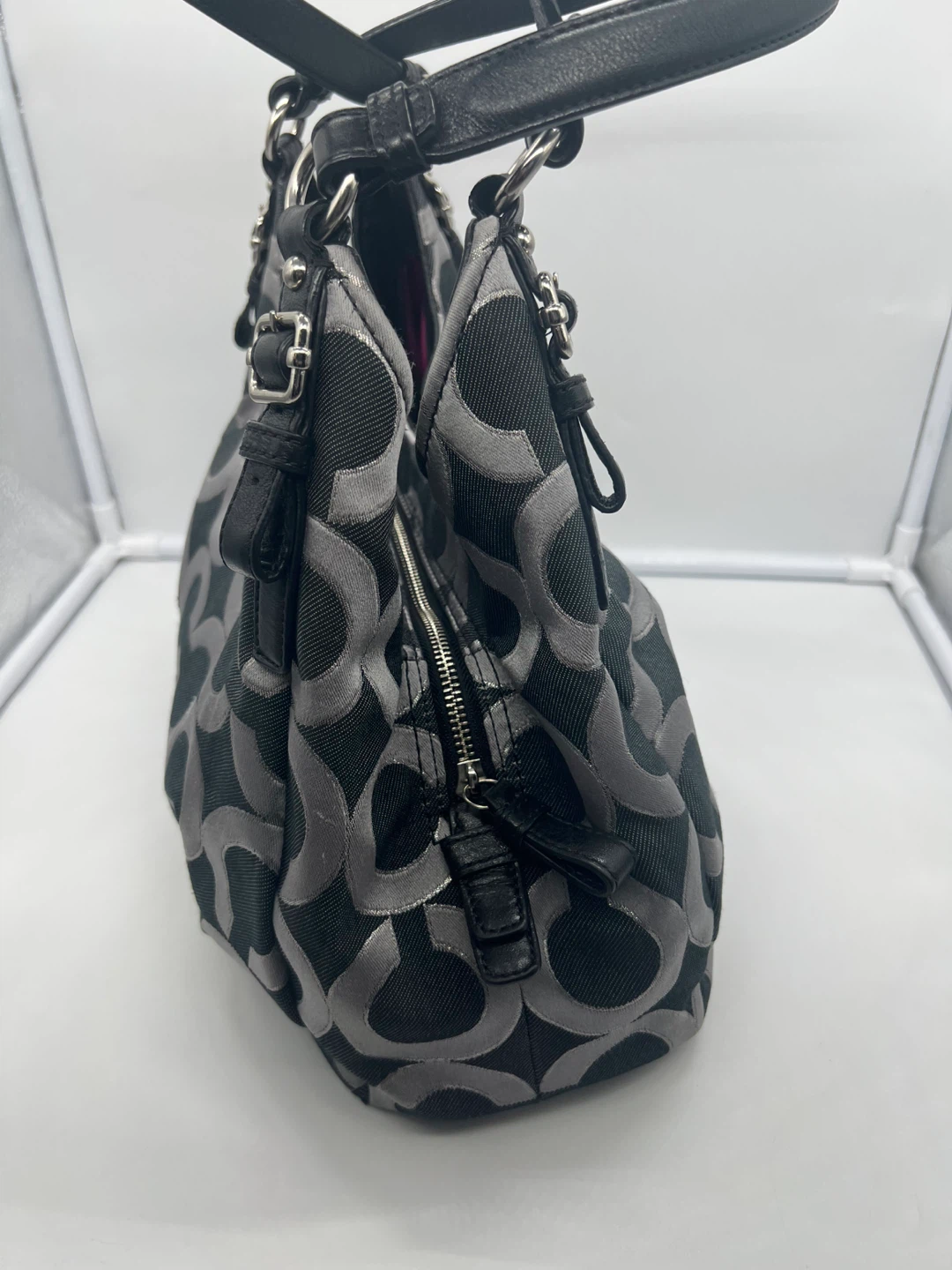 COACH 18765 Y2K Madison Op Art Maggie Gray Metallic Shoulder Bag - photo 3