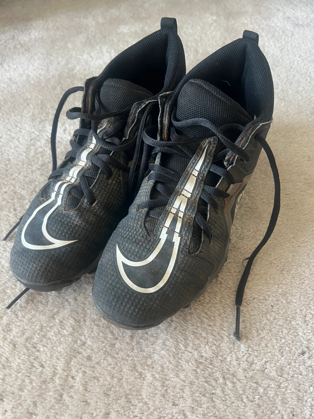 Nike Kids' baseball Cleats Size 6Y
