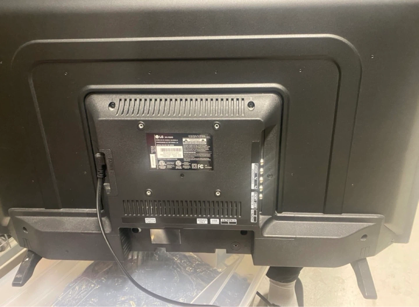 LG Television - photo 2