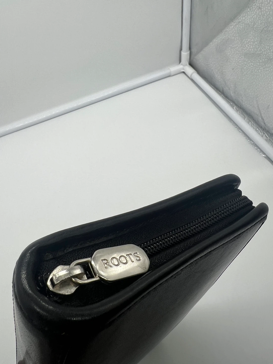 ROOTS VINTAGE 1990s Black Leather Agenda Cover Organization Bind - photo 4