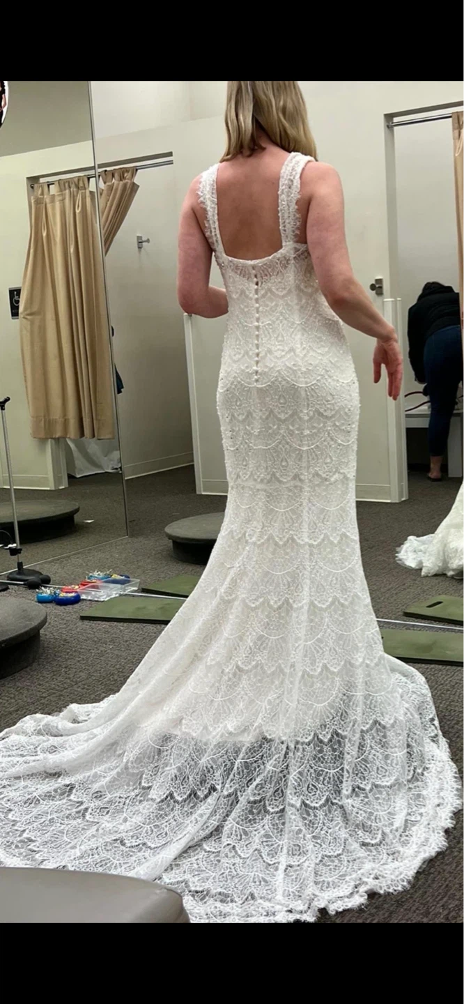White Lace Wedding Dress - photo 4